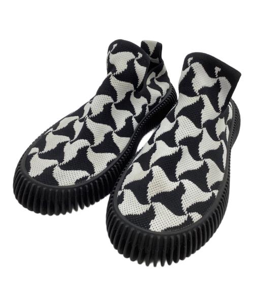 BOTTEGA VENETA（ボッテガベネタ）BOTTEGA VENETA (ボッテガベネタ) スリッポン RIPPLE KNIT JACQUARD SNEAKERS ホワイト×ブラック サイズ:41の古着・服飾アイテム