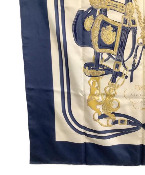 HERMES（エルメス）HERMES (エルメス) シルクスカーフ カレ90 BRIDES de GALA ネイビーの古着・服飾アイテム