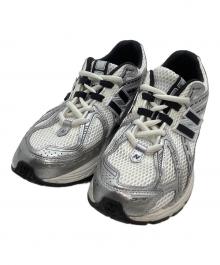 NEW BALANCE（ニューバランス）の古着「ローカットスニーカー」｜ホワイト
