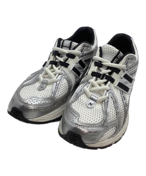 NEW BALANCE（ニューバランス）NEW BALANCE (ニューバランス) ローカットスニーカー ホワイト サイズ:28の古着・服飾アイテム