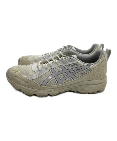 asics（アシックス）asics (アシックス) ローカットスニーカー ホワイト サイズ:28の古着・服飾アイテム