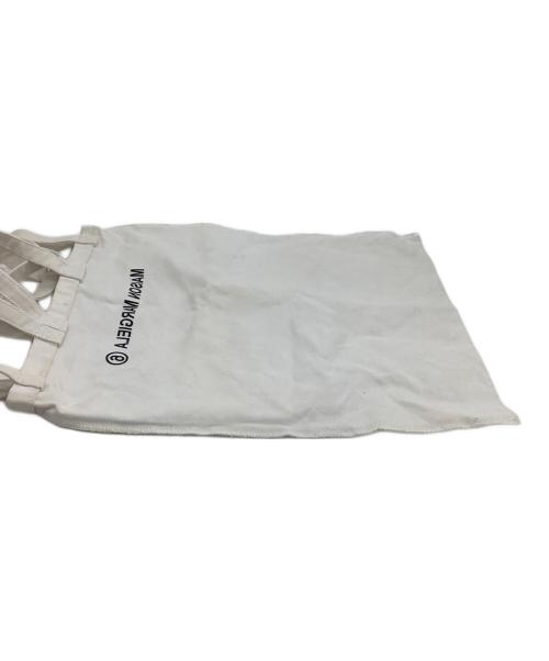 MM6 Maison Margiela（エムエムシックスメゾンマルジェラ）MM6 Maison Margiela (エムエムシックスメゾンマルジェラ) トートバッグ ホワイトの古着・服飾アイテム