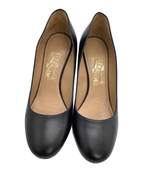 Salvatore Ferragamo（サルヴァトーレ フェラガモ）Salvatore Ferragamo (サルヴァトーレ フェラガモ) ヒールパンプス　SARINA ブラック サイズ:6の古着・服飾アイテム