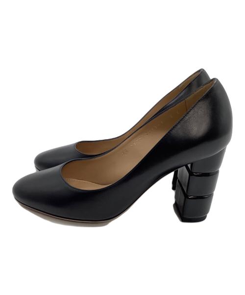 Salvatore Ferragamo（サルヴァトーレ フェラガモ）Salvatore Ferragamo (サルヴァトーレ フェラガモ) ヒールパンプス　SARINA ブラック サイズ:6の古着・服飾アイテム