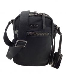 TUMI（トゥミ）の古着「ショルダーバッグ　「ペルシャ」クロスボディ」｜ブラック