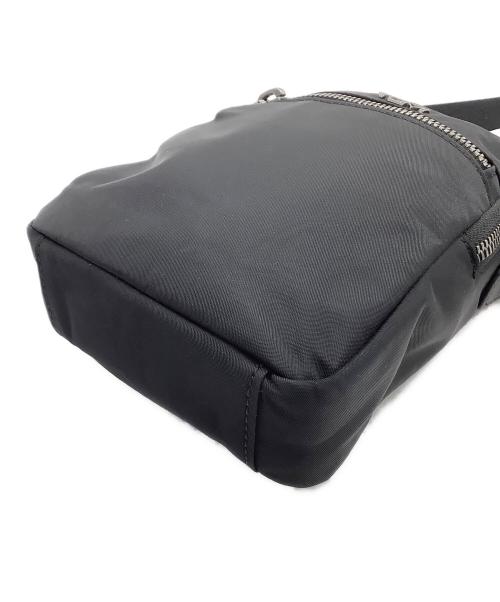 TUMI（トゥミ）TUMI (トゥミ) ショルダーバッグ　「ペルシャ」クロスボディ ブラックの古着・服飾アイテム