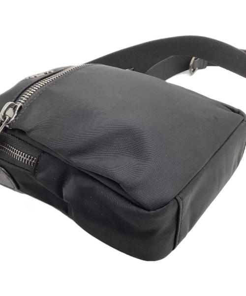 TUMI（トゥミ）TUMI (トゥミ) ショルダーバッグ　「ペルシャ」クロスボディ ブラックの古着・服飾アイテム