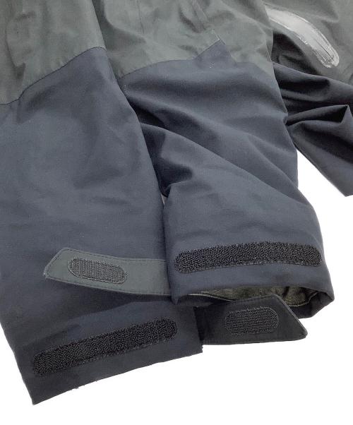 WHITE MOUNTAINEERING（ホワイトマウンテ二アニング）WHITE MOUNTAINEERING (ホワイトマウンテ二アニング) ナイロンコート ブラック サイズ:Sの古着・服飾アイテム