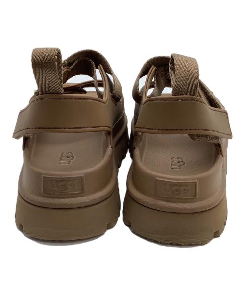 UGG（アグ）UGG (アグ) サンダル ブラウン サイズ:25の古着・服飾アイテム