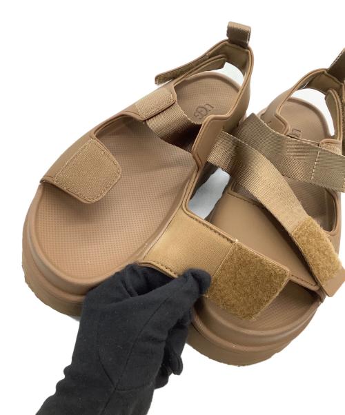 UGG（アグ）UGG (アグ) サンダル ブラウン サイズ:25の古着・服飾アイテム
