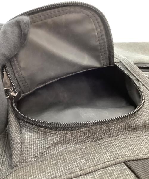 TUMI（トゥミ）TUMI (トゥミ) ビジネスバッグ グレーの古着・服飾アイテム