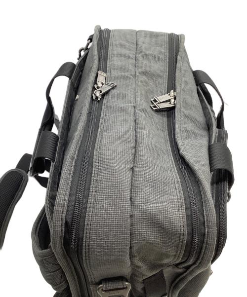 TUMI（トゥミ）TUMI (トゥミ) ビジネスバッグ グレーの古着・服飾アイテム