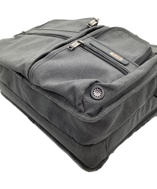 TUMI（トゥミ）TUMI (トゥミ) ビジネスバッグ グレーの古着・服飾アイテム