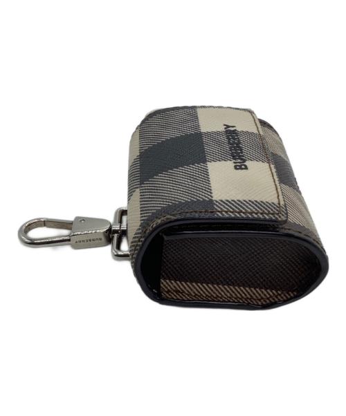 BURBERRY（バーバリー）BURBERRY (バーバリー) イヤホンケース チェック ベージュの古着・服飾アイテム