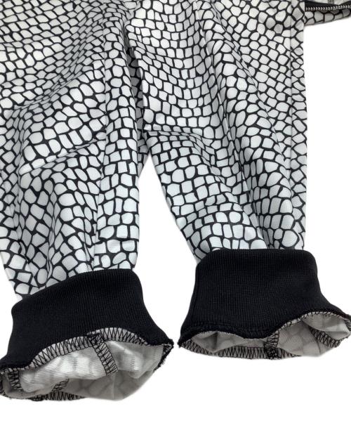 adidas（アディダス）adidas (アディダス) ジャケット　総柄 ブラック×ホワイト サイズ:Mの古着・服飾アイテム