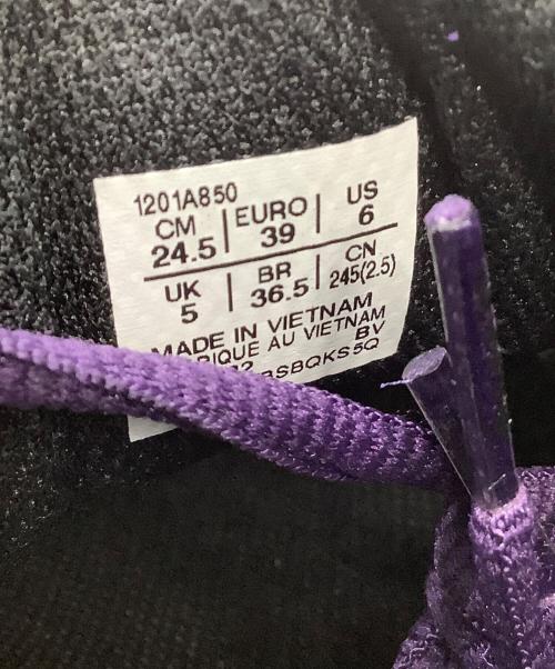 asics（アシックス）asics (アシックス) スニーカー パープル×グレー サイズ:24.5の古着・服飾アイテム