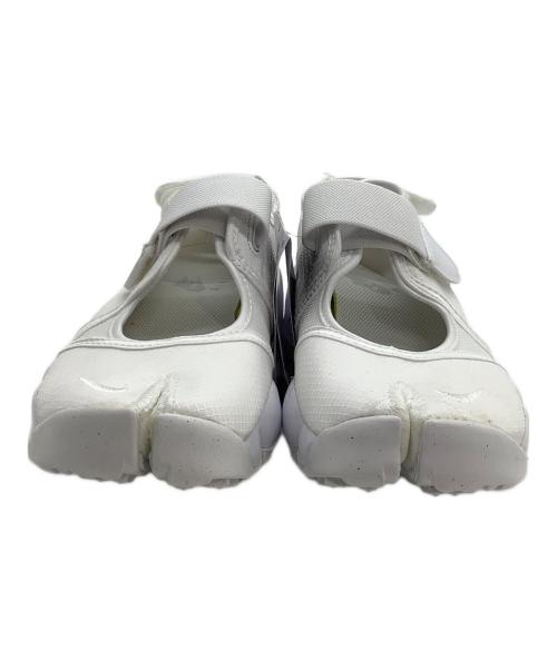 NIKE（ナイキ）NIKE (ナイキ) サンダル ホワイト サイズ:25の古着・服飾アイテム