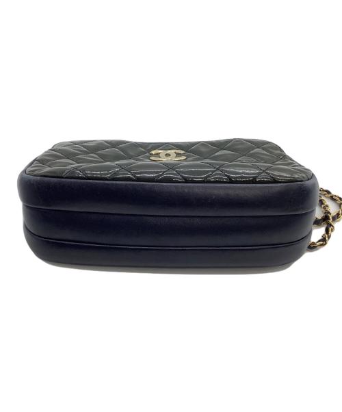 CHANEL（シャネル）CHANEL (シャネル) チェーンショルダーバッグ　マトラッセの古着・服飾アイテム