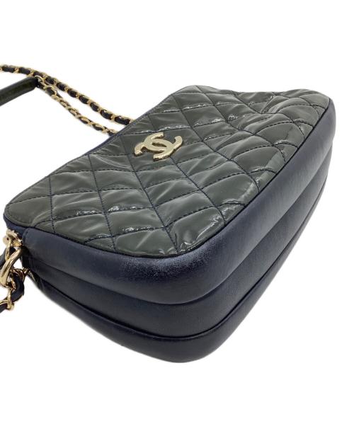 CHANEL（シャネル）CHANEL (シャネル) チェーンショルダーバッグ　マトラッセの古着・服飾アイテム