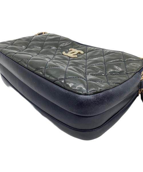 CHANEL（シャネル）CHANEL (シャネル) チェーンショルダーバッグ　マトラッセの古着・服飾アイテム