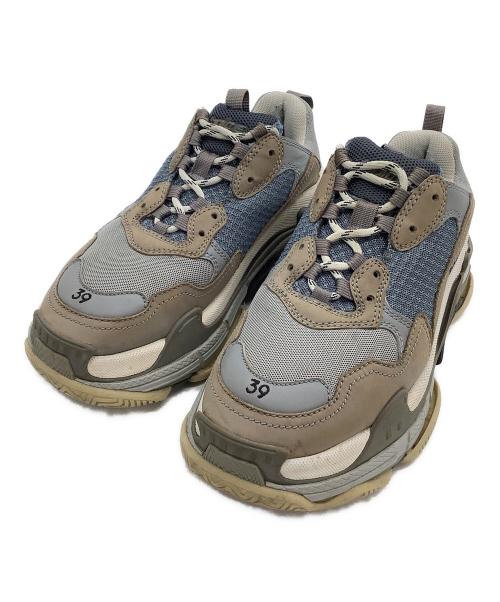 BALENCIAGA（バレンシアガ）BALENCIAGA (バレンシアガ) スニーカー　triple S グレー×ベージュ サイズ:26の古着・服飾アイテム