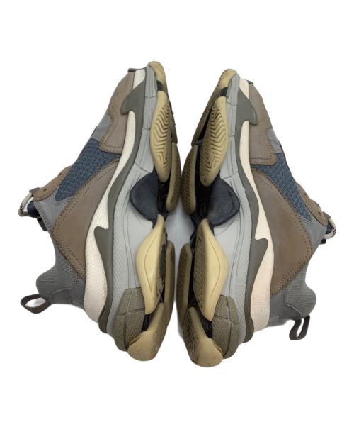 BALENCIAGA（バレンシアガ）BALENCIAGA (バレンシアガ) スニーカー　triple S グレー×ベージュ サイズ:26の古着・服飾アイテム