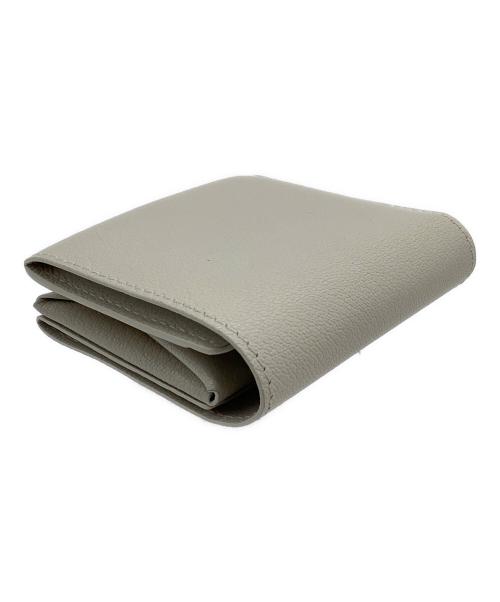 MOLINI（モリニ）MOLINI (モリニ) ケース Bifold Compact Wallet ベージュの古着・服飾アイテム