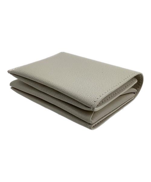 MOLINI（モリニ）MOLINI (モリニ) ケース Bifold Compact Wallet ベージュの古着・服飾アイテム