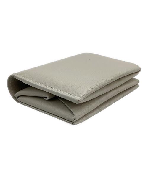 MOLINI（モリニ）MOLINI (モリニ) ケース Bifold Compact Wallet ベージュの古着・服飾アイテム