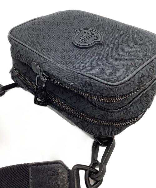 MONCLER（モンクレール）MONCLER (モンクレール) ショルダーバッグ CLIMB POUCH ブラックの古着・服飾アイテム
