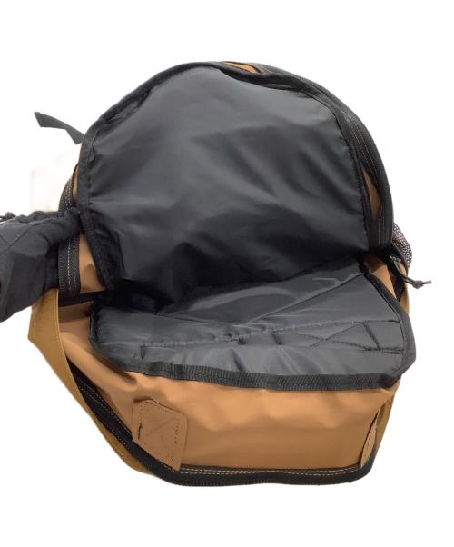 Carhartt WIP（カーハート ワーク イン プログレス）Carhartt WIP (カーハート ワーク イン プログレス) リュック KICKFLIP BACKPACK ブラウン 未使用品の古着・服飾アイテム