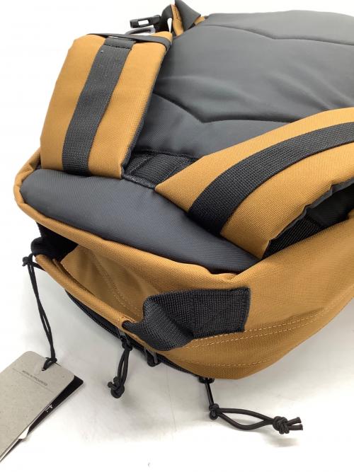 Carhartt WIP（カーハート ワーク イン プログレス）Carhartt WIP (カーハート ワーク イン プログレス) リュック KICKFLIP BACKPACK ブラウン 未使用品の古着・服飾アイテム