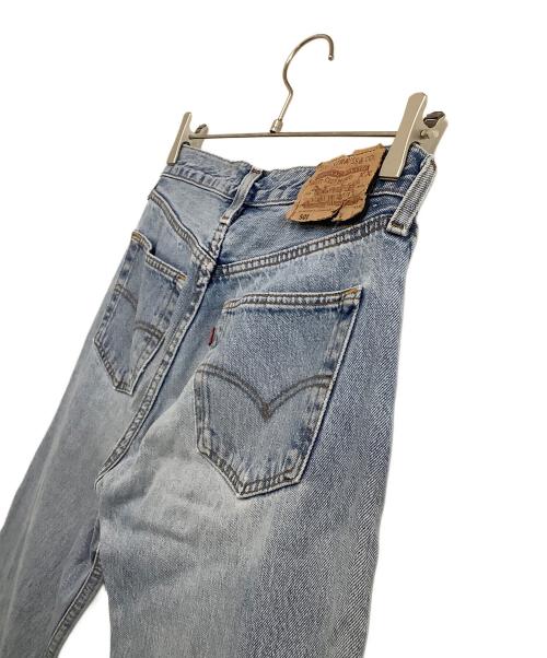 LEVI'S（リーバイス）LEVI'S (リーバイス) 501デニムパンツ　ボタン裏295 インディゴ サイズ:W31×L32の古着・服飾アイテム