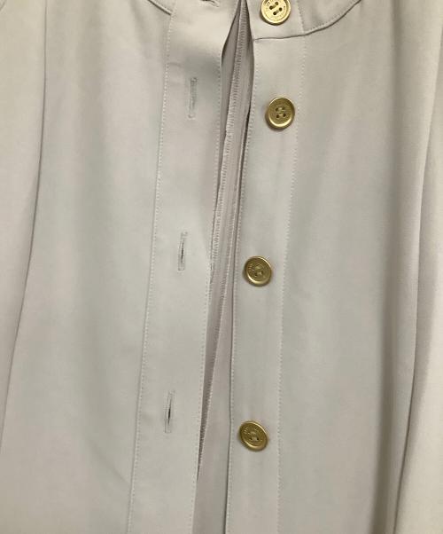 BLUE LABEL CRESTBRIDGE（ブルーレーベルクレストブリッジ）BLUE LABEL CRESTBRIDGE (ブルーレーベルクレストブリッジ) 半袖ワンピース ベージュ サイズ:38の古着・服飾アイテム