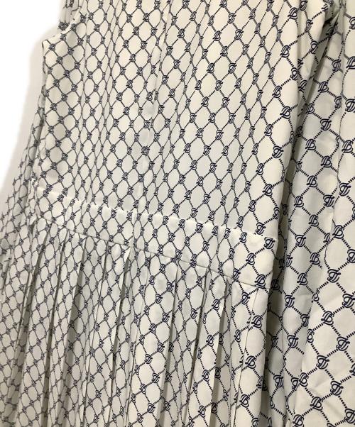 BLUE LABEL CRESTBRIDGE（ブルーレーベルクレストブリッジ）BLUE LABEL CRESTBRIDGE (ブルーレーベルクレストブリッジ) 長袖ワンピース ホワイト サイズ:38の古着・服飾アイテム
