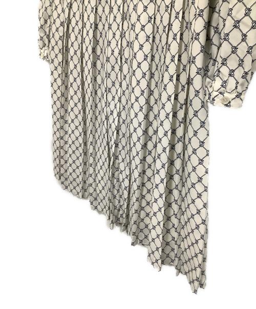 BLUE LABEL CRESTBRIDGE（ブルーレーベルクレストブリッジ）BLUE LABEL CRESTBRIDGE (ブルーレーベルクレストブリッジ) 長袖ワンピース ホワイト サイズ:38の古着・服飾アイテム