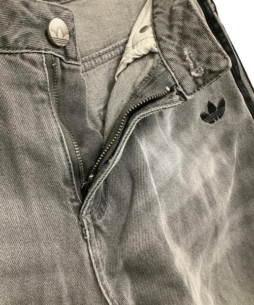 adidas Originals（アディダスオリジナル）adidas Originals (アディダスオリジナル) ワイドデニムパンツ グレー サイズ:66（W26）の古着・服飾アイテム