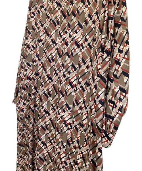 Leilian（レリアン）Leilian (レリアン) 長袖ワンピース ベージュ サイズ:11の古着・服飾アイテム