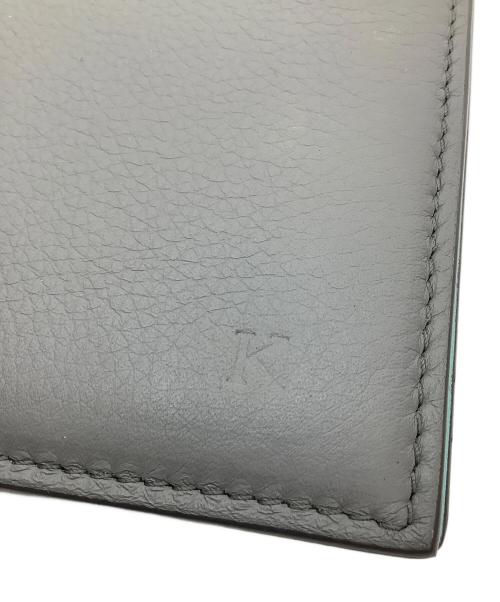 TIFFANY & Co.（ティファニー）TIFFANY & Co. (ティファニー) パスポートケース グレーの古着・服飾アイテム