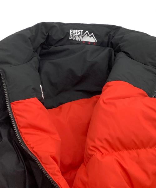 FIRST DOWN（ファーストダウン）FIRST DOWN (ファーストダウン) リバーシブルダウンジャケット レッド×ブラック サイズ:Mの古着・服飾アイテム