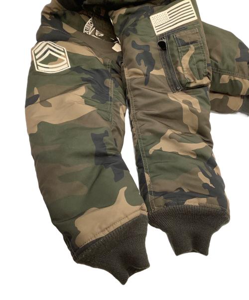 AVIREX（アヴィレックス）AVIREX (アヴィレックス) MA-1ジャケット　迷彩 カーキ サイズ:2XLの古着・服飾アイテム