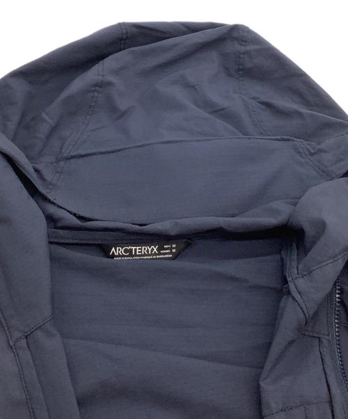 ARC'TERYX（アークテリクス）ARC'TERYX (アークテリクス) ナイロンジャケット　SQUAMISH HOODY ネイビー サイズ:Mの古着・服飾アイテム