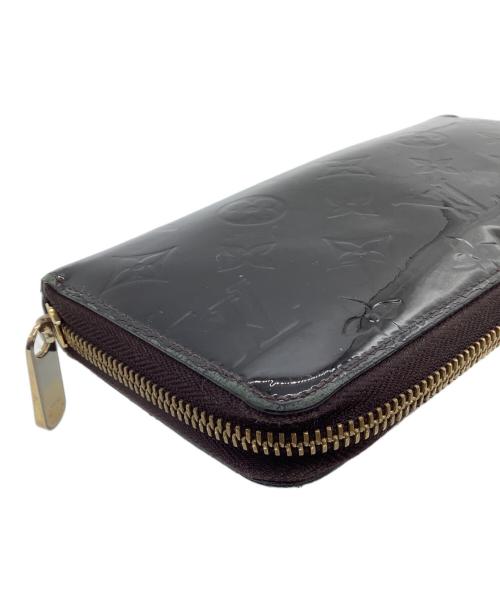 LOUIS VUITTON（ルイ ヴィトン）LOUIS VUITTON (ルイ ヴィトン) ラウンドファスナー財布　ヴェルニ　ジッピー ウォレット アマラントの古着・服飾アイテム
