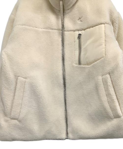Calvin Klein Jeans（カルバンクラインジーンズ）Calvin Klein Jeans (カルバンクラインジーンズ) バックロゴボアジャケット ベージュ サイズ:Lの古着・服飾アイテム