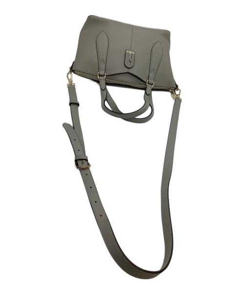 FURLA（フルラ）FURLA (フルラ) 2WAYショルダーバッグ DAFNE SATCHEL ライトグレーの古着・服飾アイテム