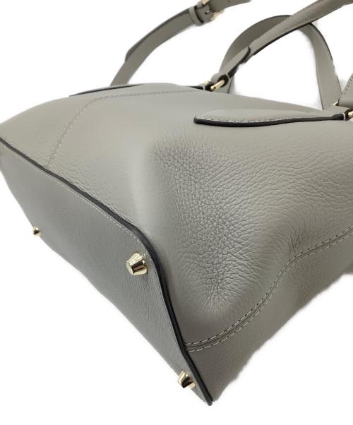 FURLA（フルラ）FURLA (フルラ) 2WAYショルダーバッグ DAFNE SATCHEL ライトグレーの古着・服飾アイテム