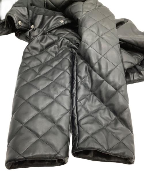 ARMANI EXCHANGE（アルマーニ エクスチェンジ）ARMANI EXCHANGE (アルマーニ エクスチェンジ) レザーライクキルティングブルゾン ブラック サイズ:Lの古着・服飾アイテム