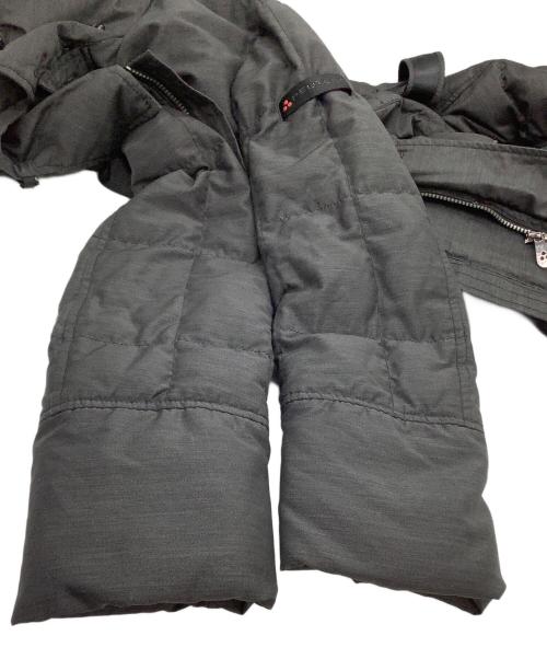 BARNEYS NEWYORK（バーニーズ・ニューヨーク）BARNEYS NEWYORK (バーニーズ・ニューヨーク) PEUTEREY (ピューテリー) ダウンジャケット グレー サイズ:XSの古着・服飾アイテム