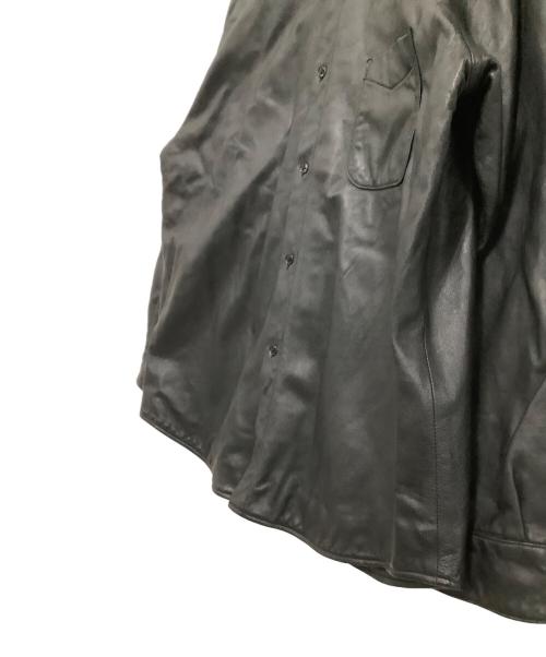 STEVEN ALAN（スティーブンアラン）STEVEN ALAN (スティーブンアラン) 長袖シャツ　SHEEP LEATHER REGULAR COLLAR SHIRT-LOOSE ブラック サイズ:XLの古着・服飾アイテム