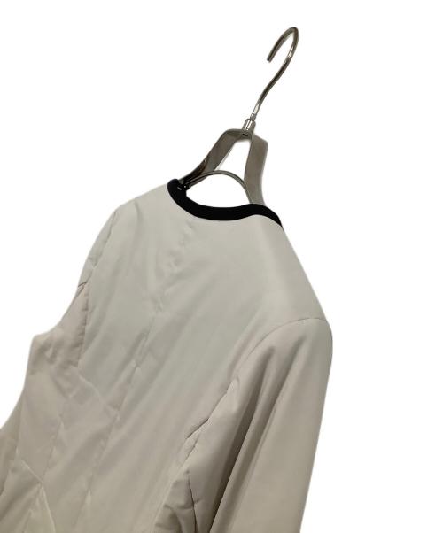 TOCCA（トッカ）TOCCA (トッカ) 中綿コート　	INVERNO	2021 RESORT COLLECTION ベージュ×ブラック サイズ:０の古着・服飾アイテム